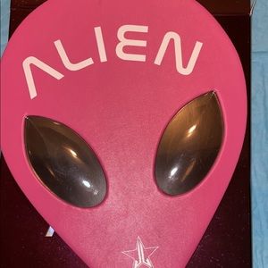 Jeffree Star Alien Palette